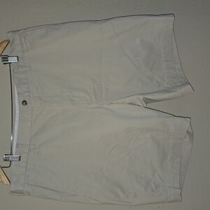 Men's Polo Ralph Lauren Shorts size 38 khaki flat front